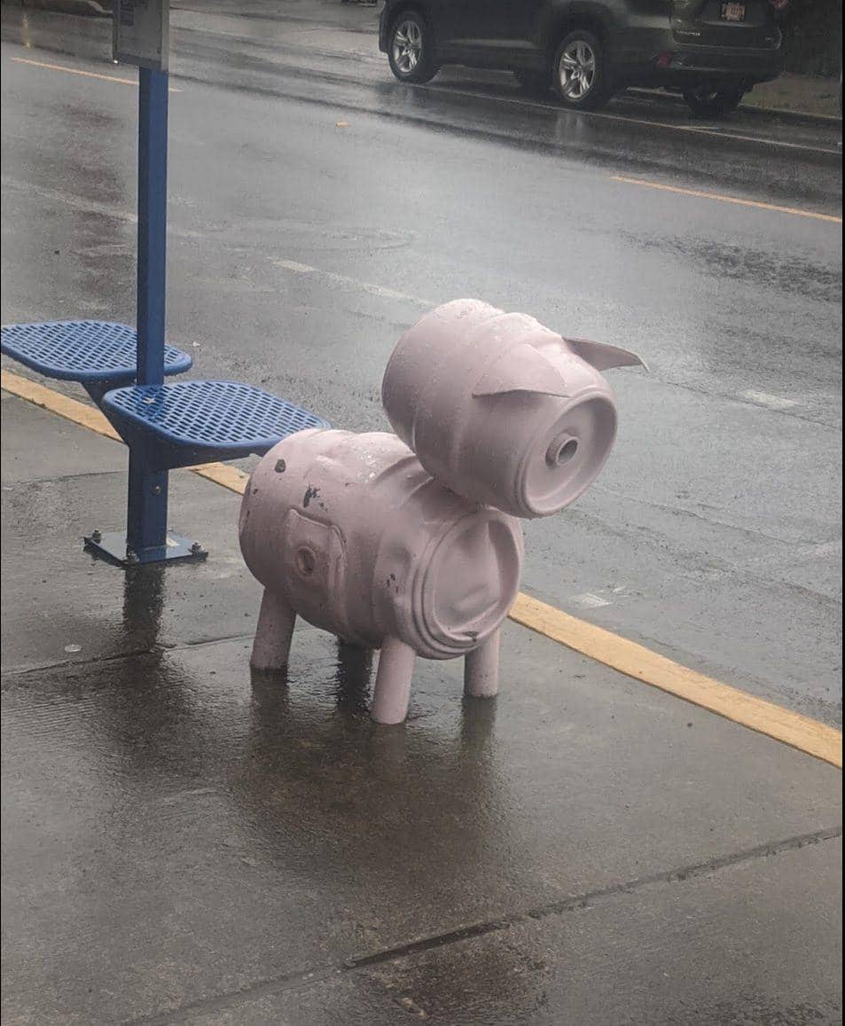 potret hal kreatif dibuat dari tong kaleng (reddit.com/r/mildlyinteresting)