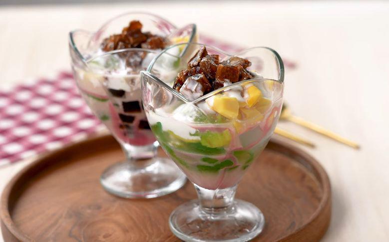 5 Resep Es Campur Segar Penghilang Dahaga, Bikinnya Effortless!