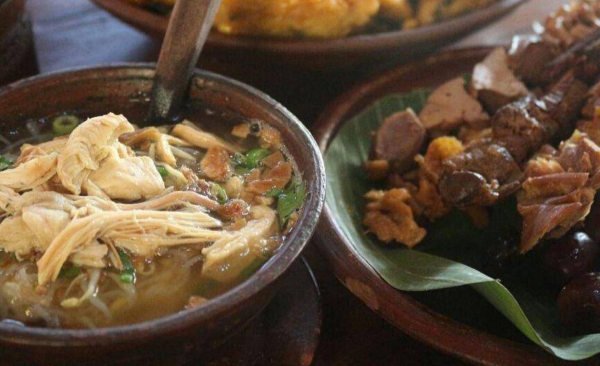 Soto Gerabah Ayam Kampung (instagram.com/dhita_nurlitasari)