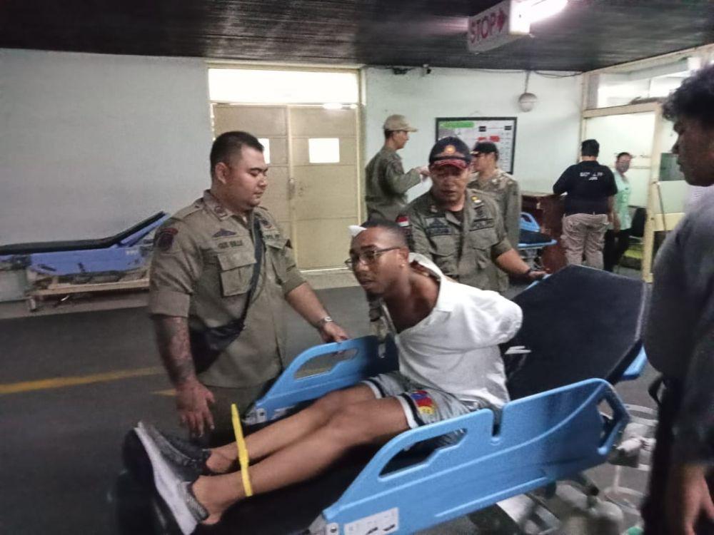 Ribut dan Telanjang di Kawasan Bandara, WN Amerika  Diamankan Petugas