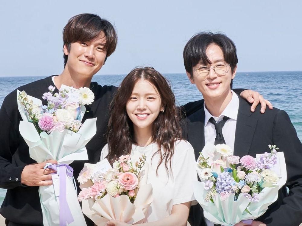 10 Nasib Akhir Karakter Longing for You, Happy Ending?