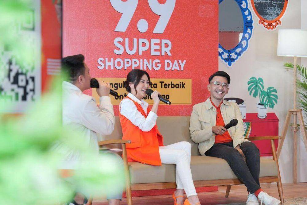 Sarwendah dan Ruben Onsu di Shopee 9.9 Super Shopping Day (dok. Istimewa)