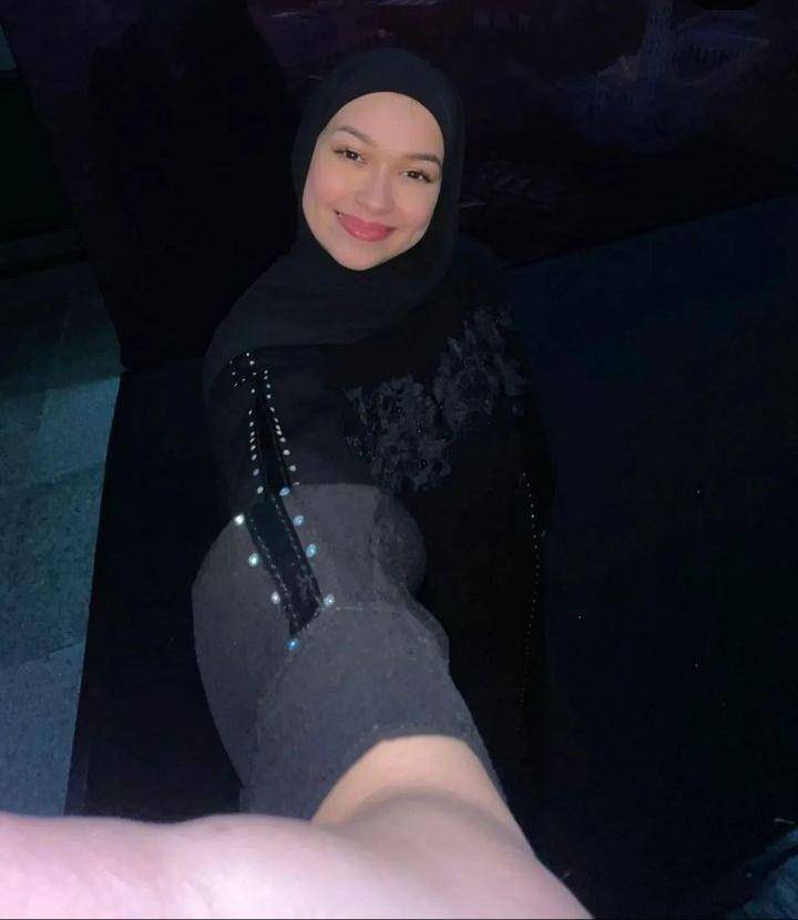 Rebecca Klopper berhijab (Instagram.com/rklopper)