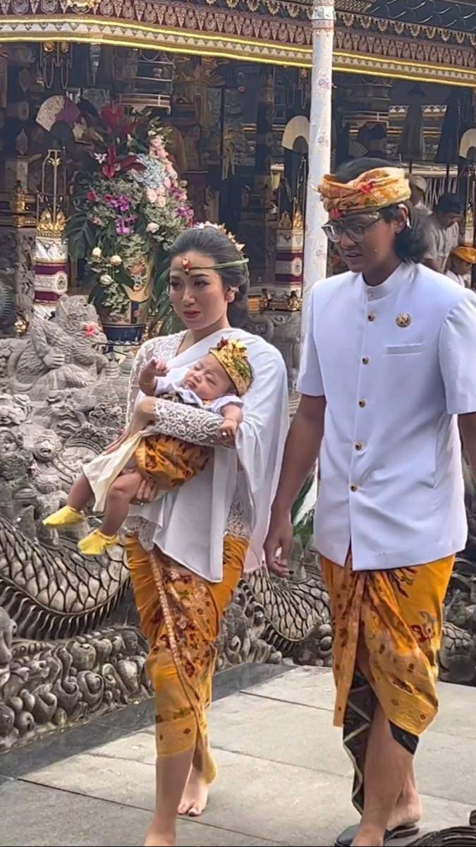 Raline Shah ikuti upacara tigang sasih (instagram.com/ralineshah)