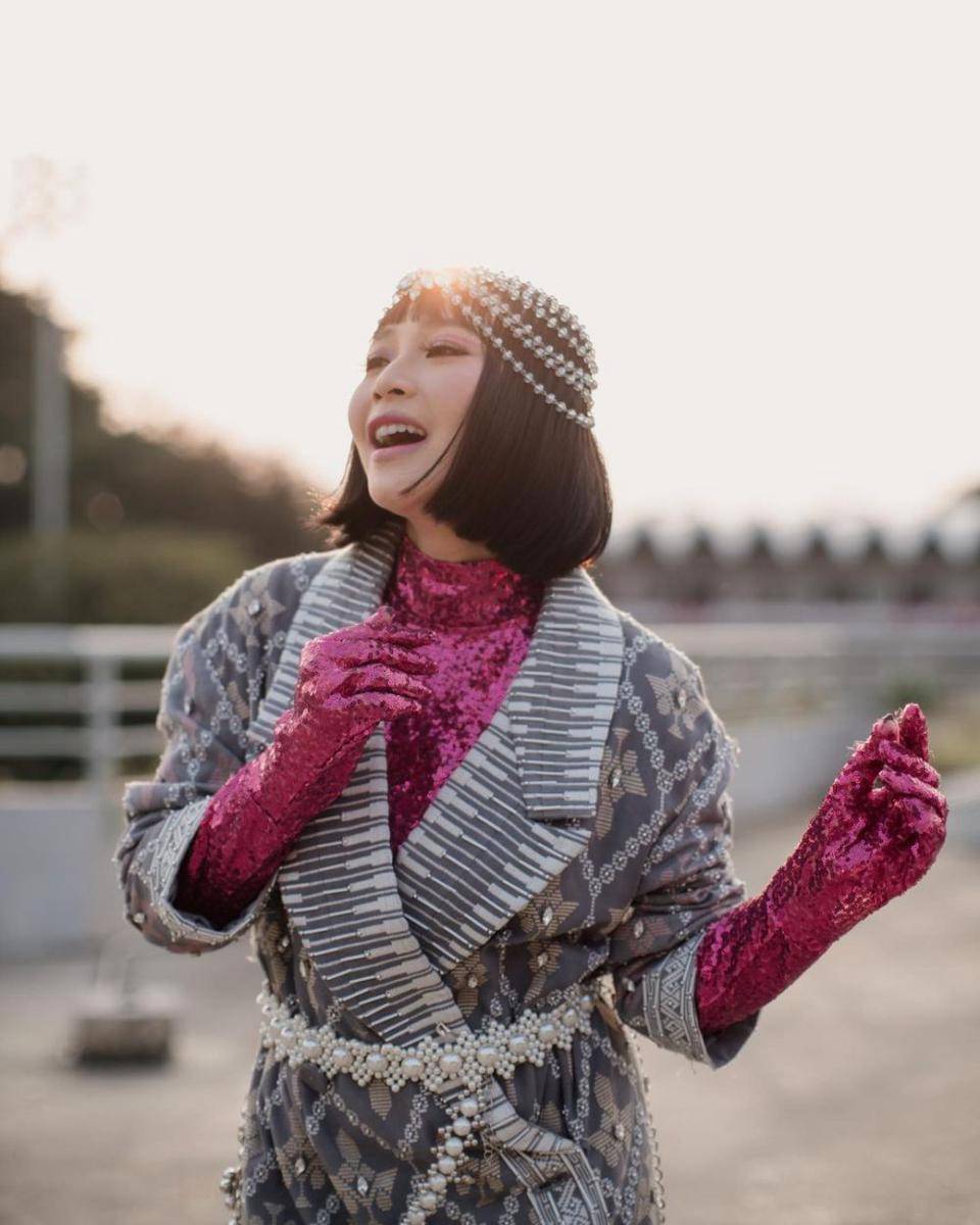 potret penampilan Rinni Wulandari di gala dinner KTT ASEAN ke-43 (instagram.com/rinni_w)