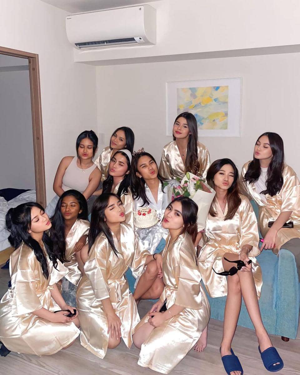 momen bridal shower Azizah Salsha (instagram.com/fuji_an)