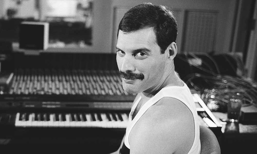 Warisan Freddie Mercury Queen Dilelang, Pianonya Laku Puluhan Miliar