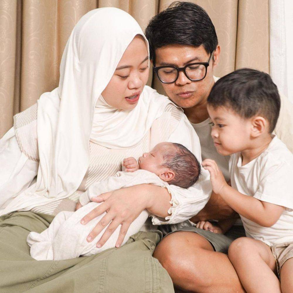 potret Musdalifah Basri dan keluarga (instagram.com/musdalifahbasri)