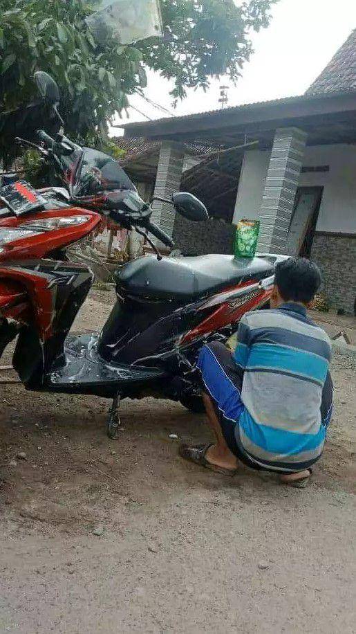 potret sobat misqueen (twitter.com/txtdariorgmiskin)
