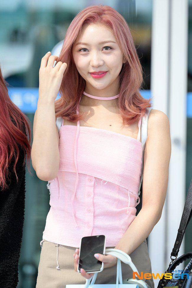 Minji Secret Number berangkat ke Indonesia. (dok. Newsen)