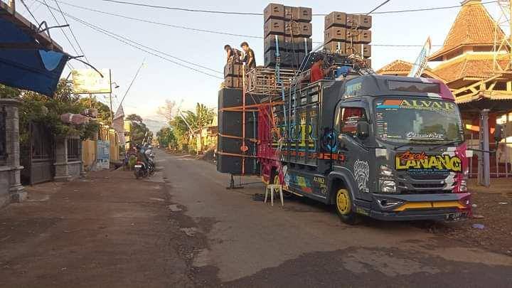 Ilustrasi Parade Check Sound Horeg di Kabupaten Malang. (IDN Times/Istimewa)