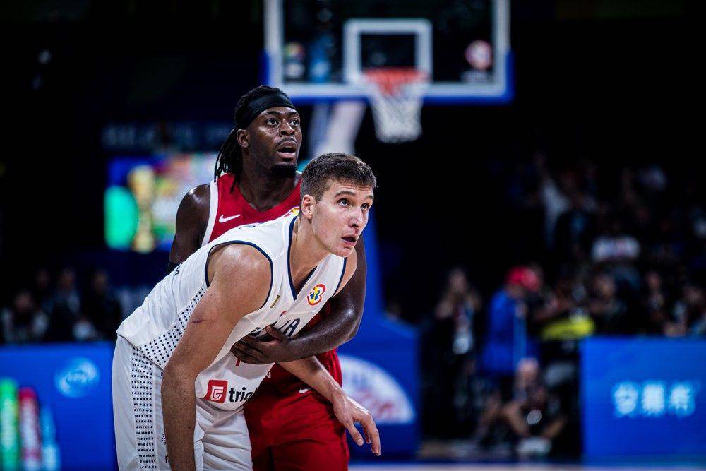 Kanada lawan Serbia di Piala Dunia Basket 2023. (Dok. FIBA)