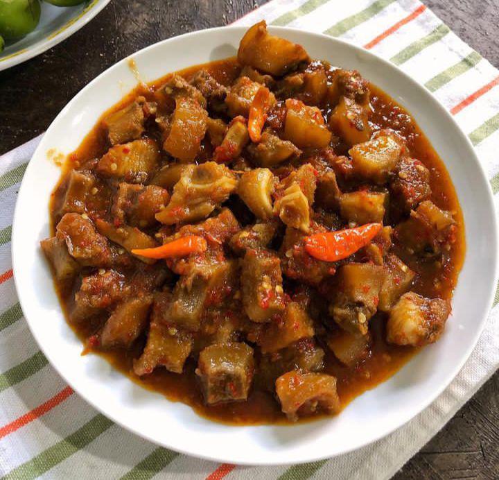 Resep Krengsengan Kikil Sapi Pedas yang Bikin Kalap Makan