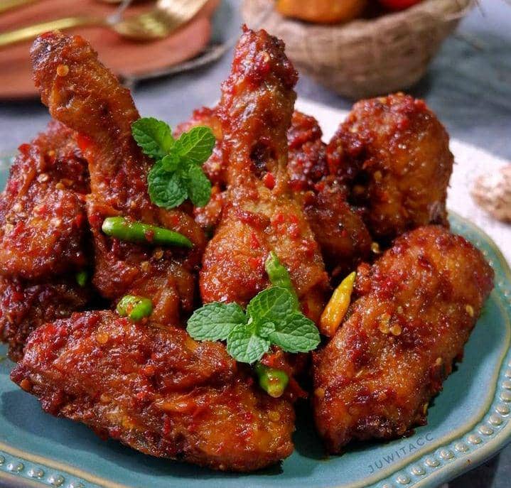 Resep Ayam Bumbu Rujak, Gurih dan Pedasnya Menggugah Selera!