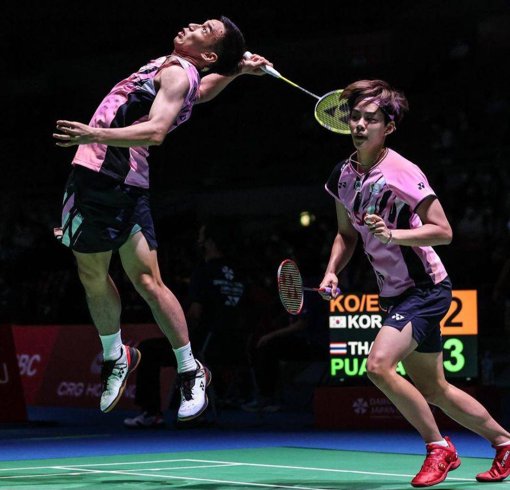 Dechapol Puavaranukroh/Sapsiree Taerattanachai (instagram.com/bwf.official)