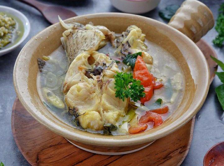 Resep Sop Ikan Gurame, Kuah Bening yang Menyegarkan