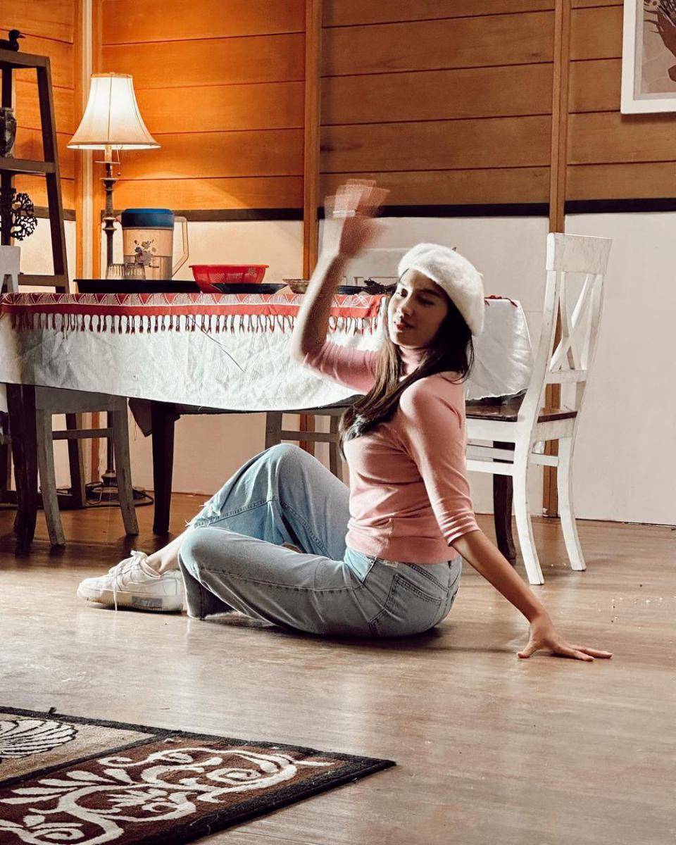 ide gaya Ochi Rosdiana (instagram.com/ochi24)