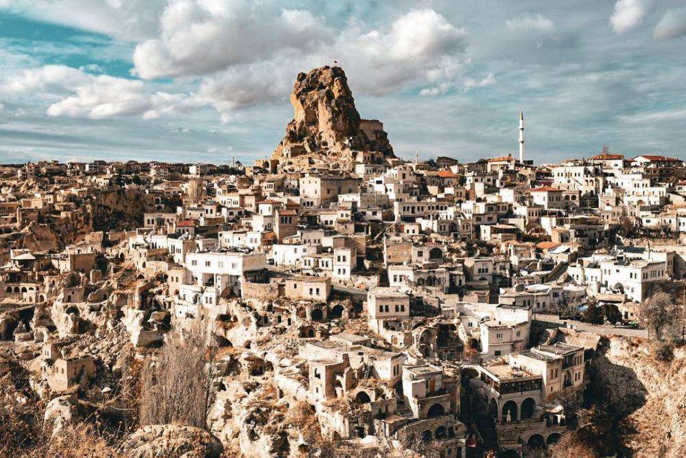 Potret Ortahisar Castle (instagram.com/jachanphotography)