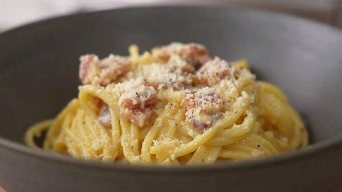 Spaghetti carbonara (dok. YouTube.com/Brian Lagerstorm)