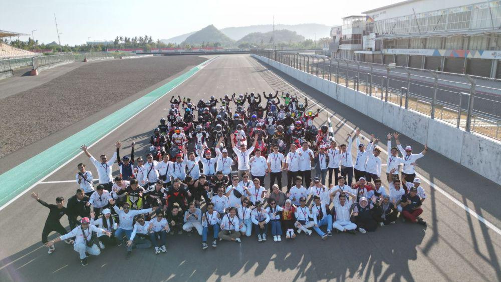 Komunitas Uji Performa Tinggi CBR250RR di Sirkuit Mandalika
