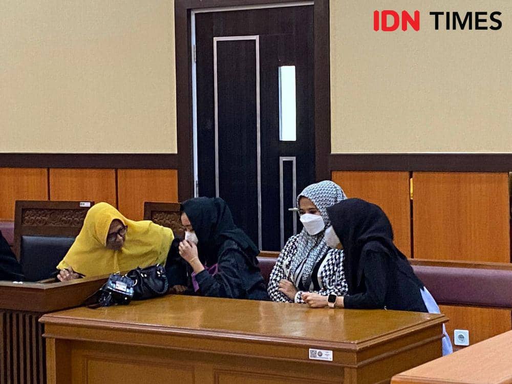 3 Wanita Cekoki Miras ke Kucing di Padang Divonis 2 Bulan Penjara