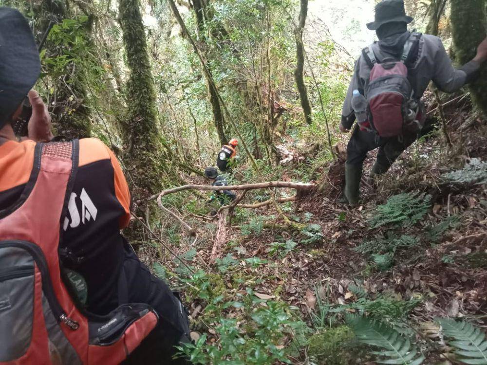 Operasi pencarian pendaki hilang di Gunung Bawakaraeng. (Dok. Basarnas Makassar)