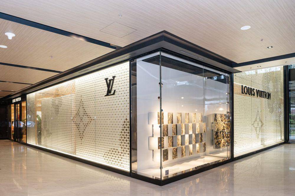 Butik Louis Vuitton di Greenbelt Mall (tatlerasia.com)