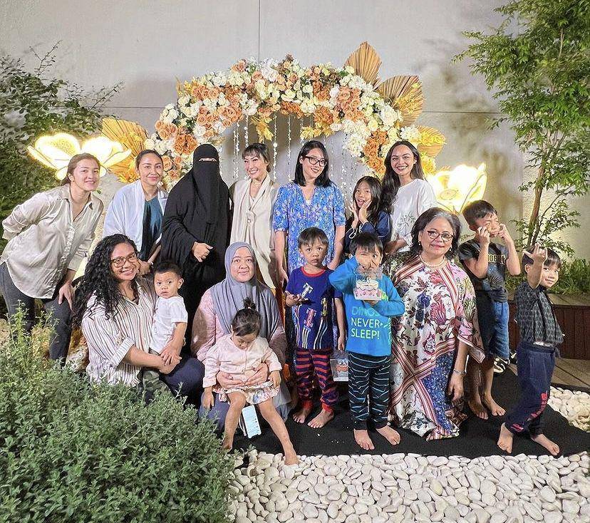 potret pengajian ulang tahun ke-39 Ayu Dewi (Instagram.com/mrsayudewi)