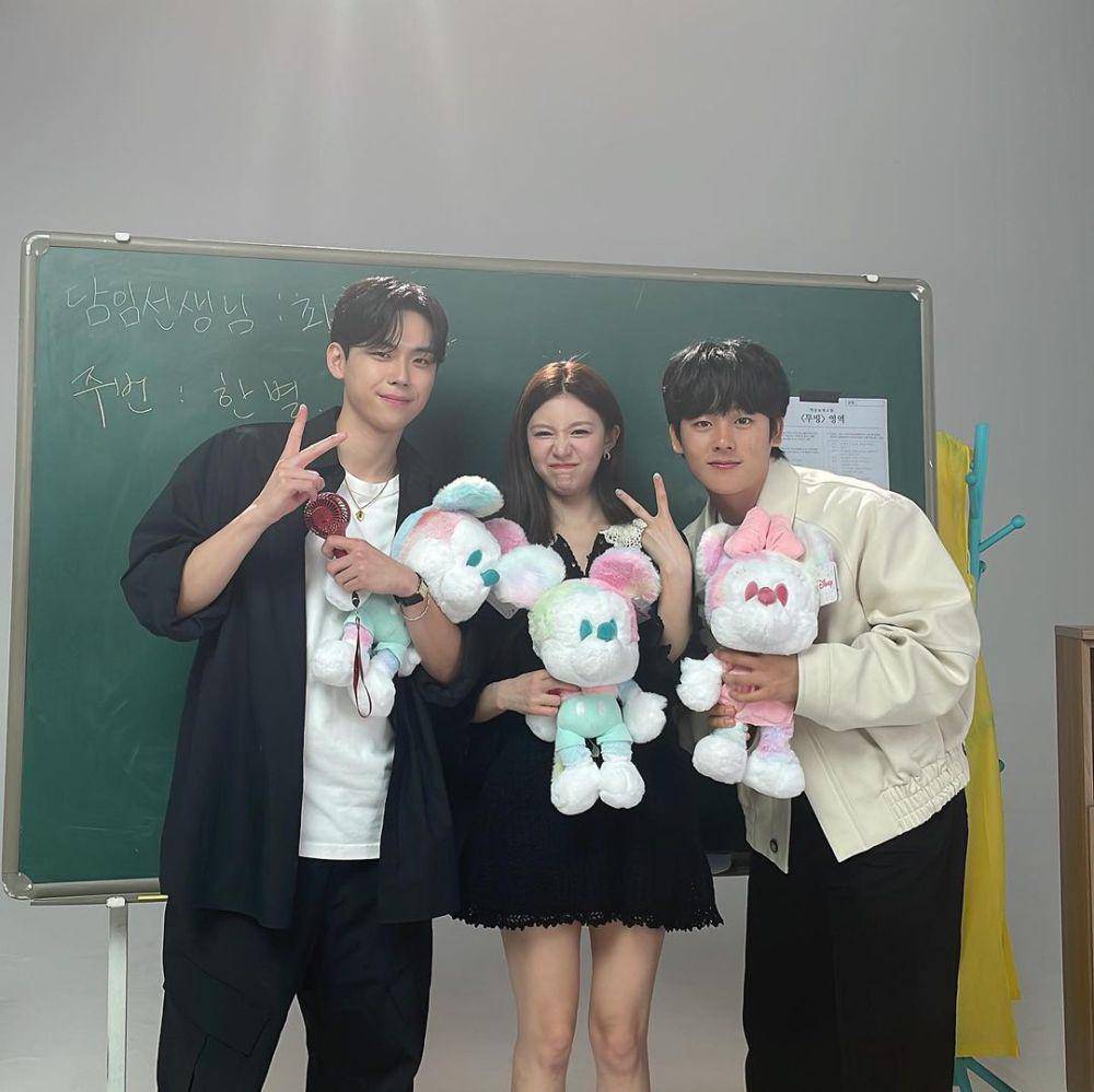 potret akrab cast drama Moving (instagram.com/7imdohoon)