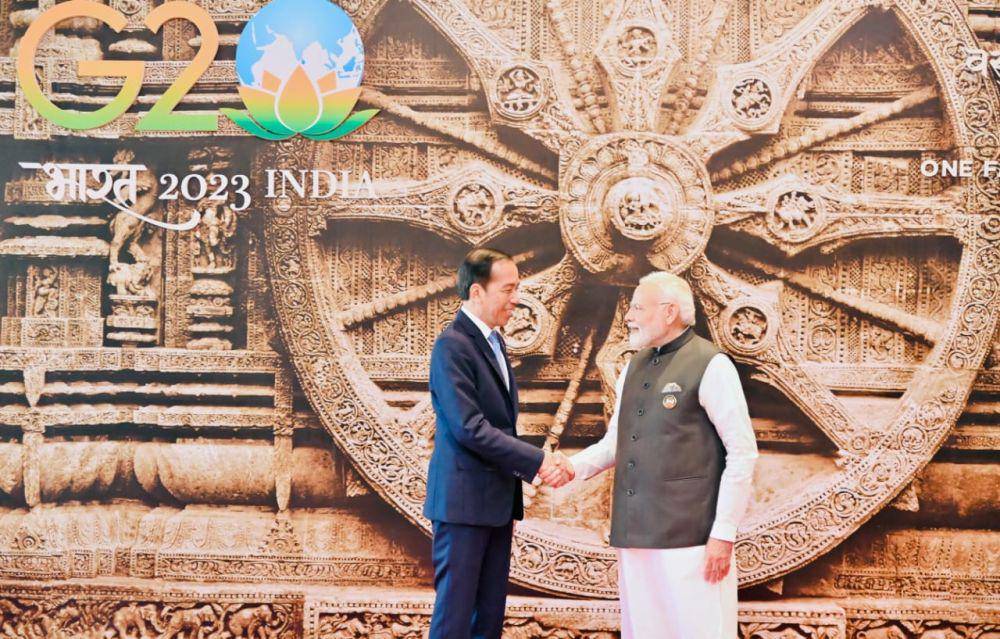 Presiden RI Joko Widodo diterima PM India Narendra Modi di G20. (Dok. Setpres RI)