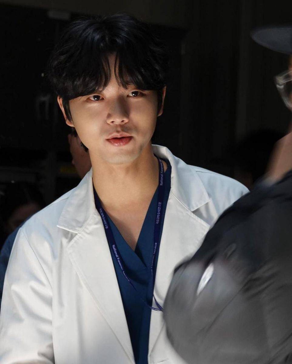 Jeon Sung Woo di drama The First Responders 2 (instagram.com/0seongwoo0)