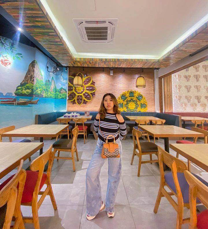 Ootd jeans kiky saputri (Instagram.com/kikysaputri)