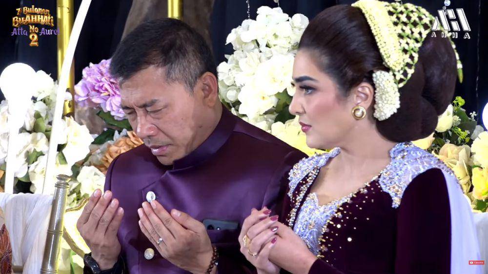 potret keluarga di 7 bulanan Aurel (YouTube.com/AttaHalilintar)
