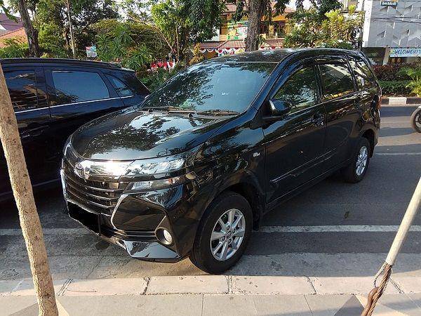 Tipe Toyota Avanza E (commons.wikimedia.org)