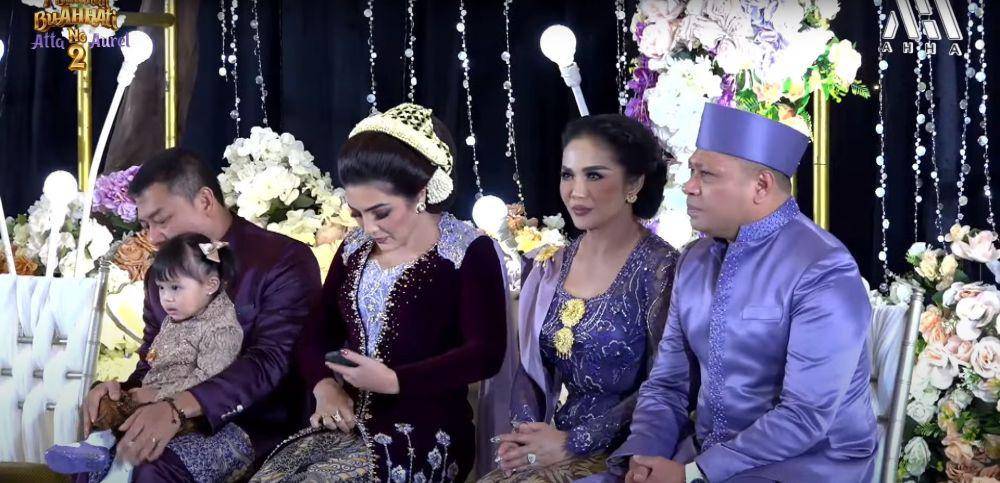potret 7 bulanan anak kedua Aurel Hermansyah (youtube.com/attahalilintar)