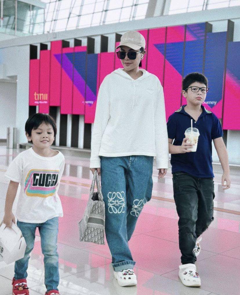 artis melahirkan tanpa didampingi sosok suami (Instagram.com/nikitamirzanimawardi_172)