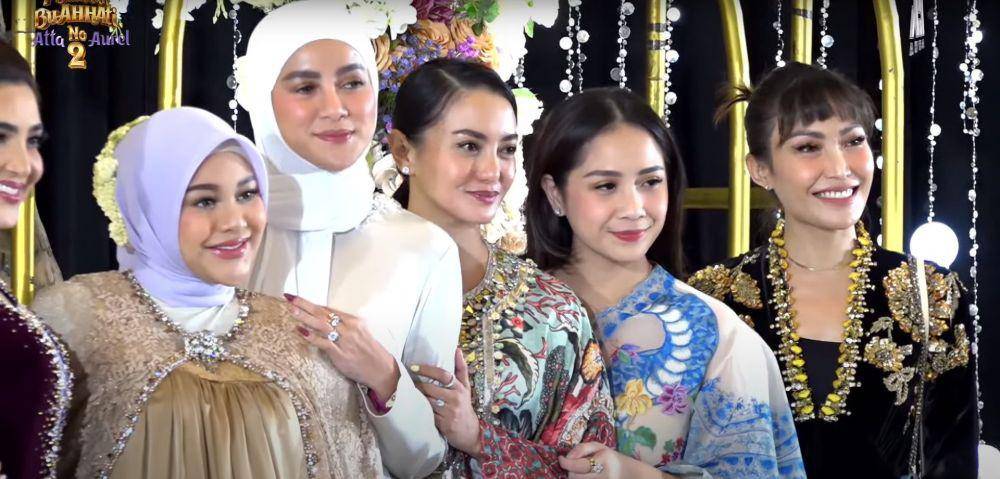 potret 7 bulanan anak kedua Aurel Hermansyah (youtube.com/attahalilintar)