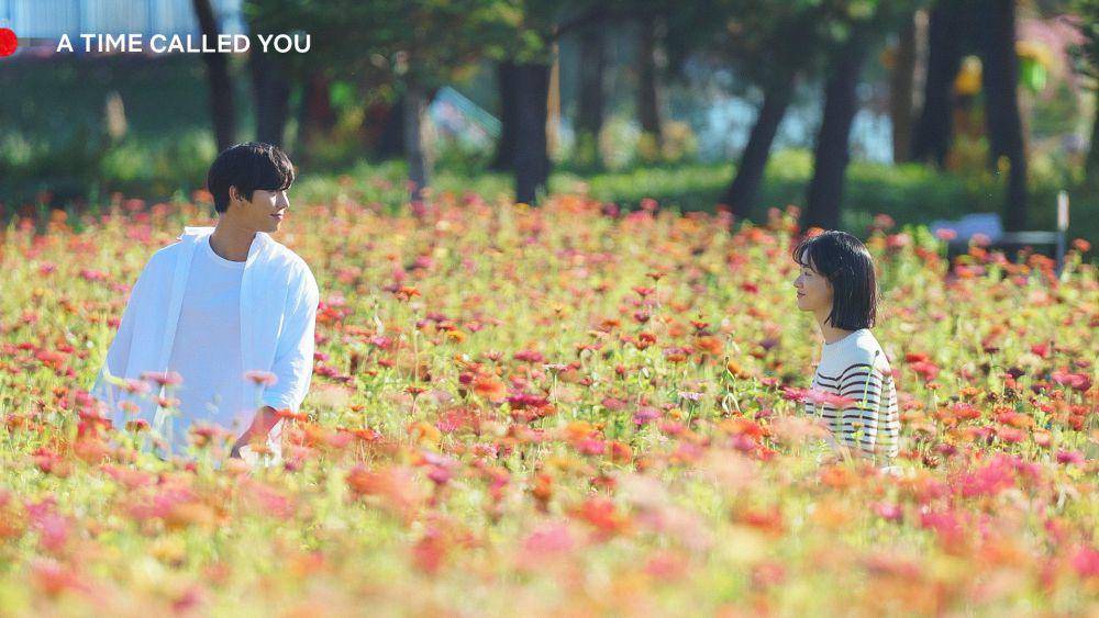Ahn Hyo Seop dan Jeon Yeo Bin di A Time Called You (twitter.com/Netflix_PH)
