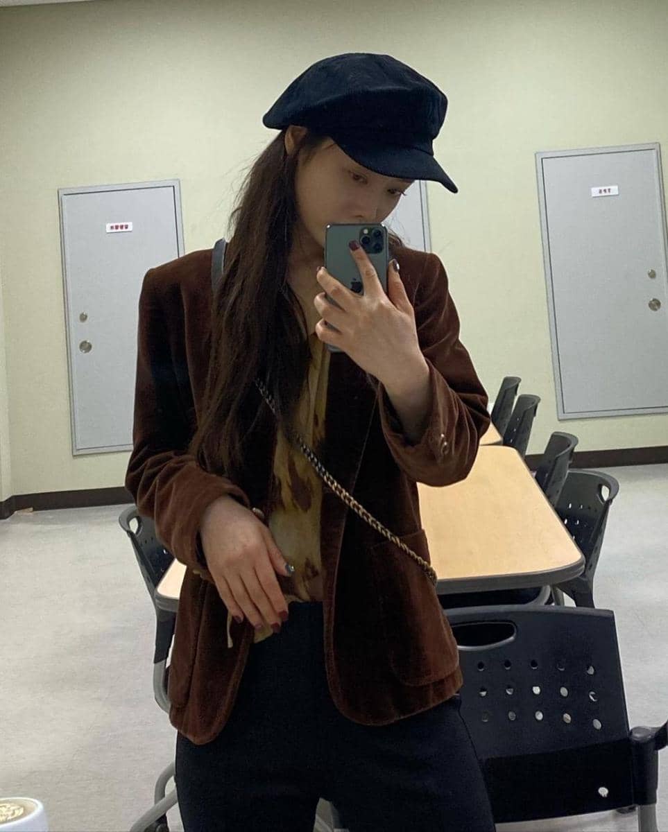 OOTD kasual ala Kim Hieora (instagram.com/hereare0318)