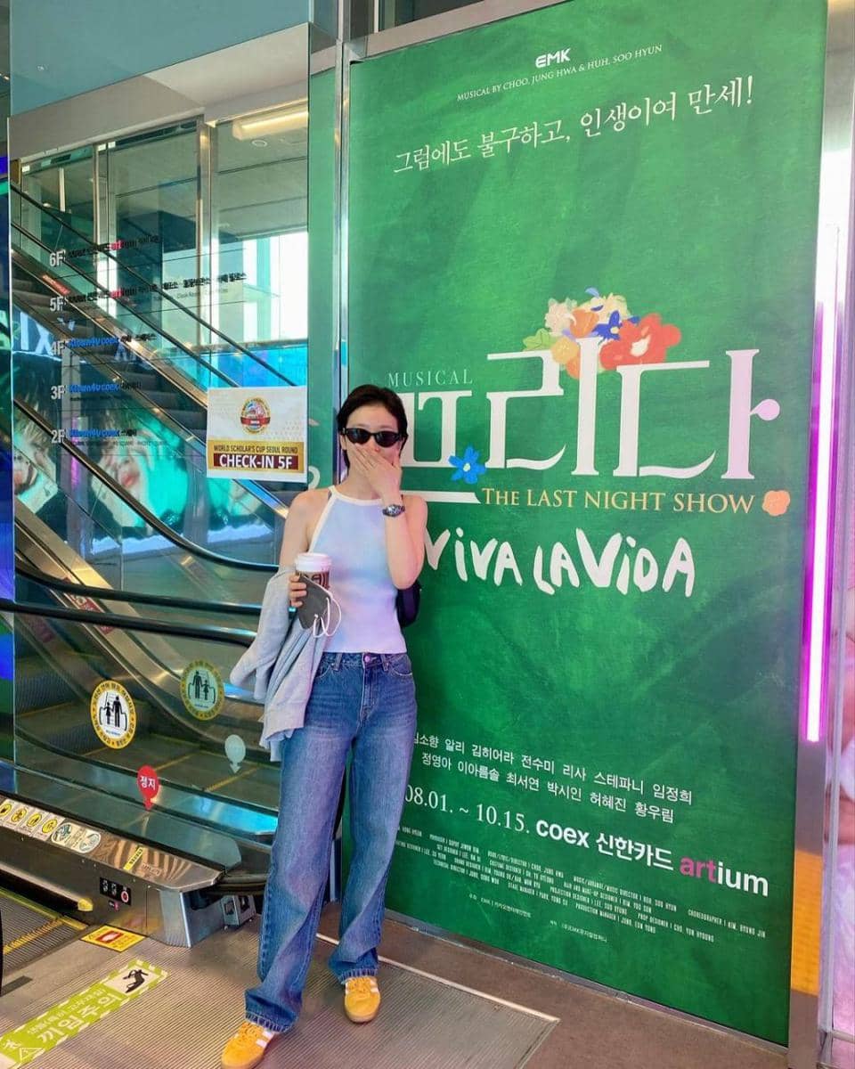 OOTD kasual ala Kim Hieora (instagram.com/hereare0318)