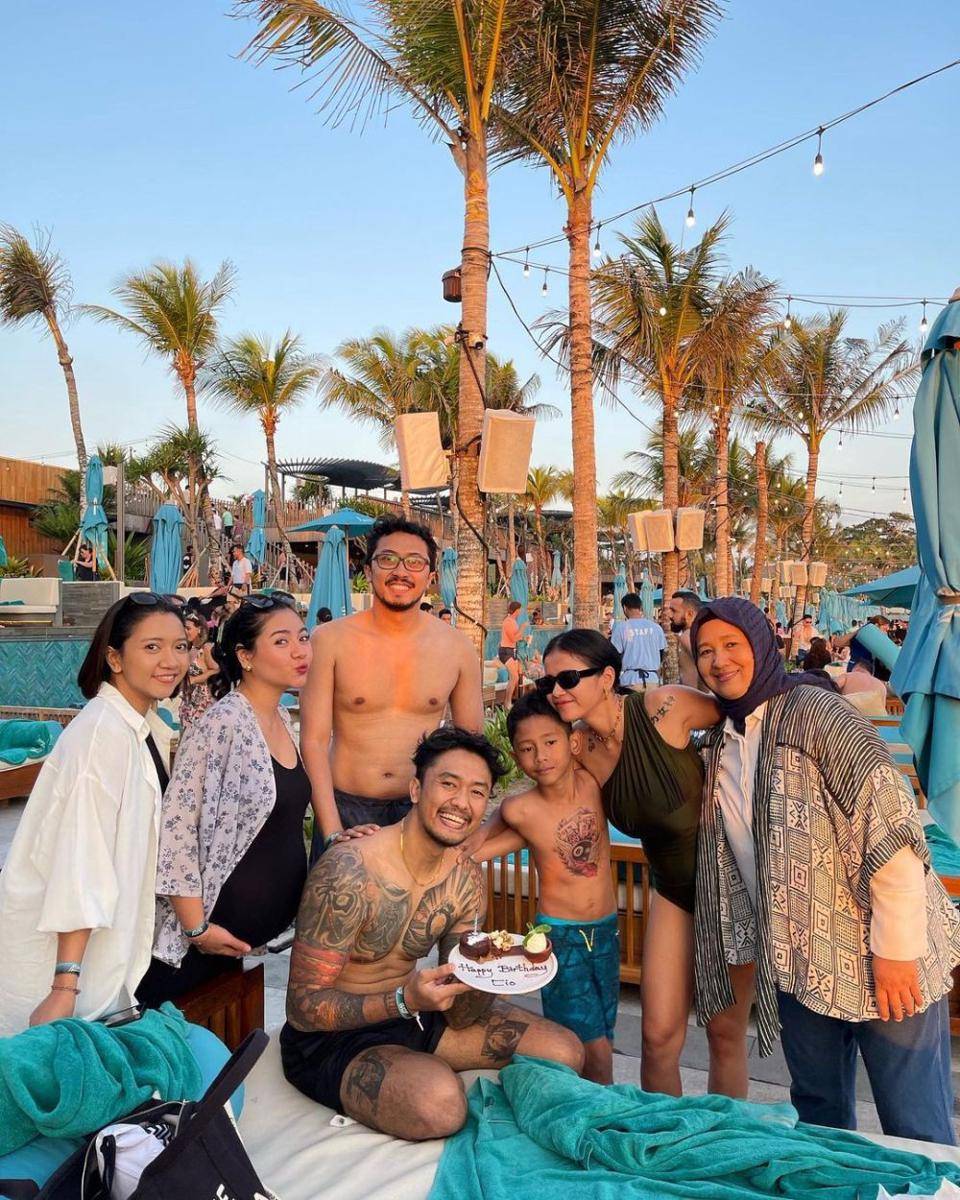 Kejutan ulang tahun anak Uus (Instagram.com/uusbiasaaja)