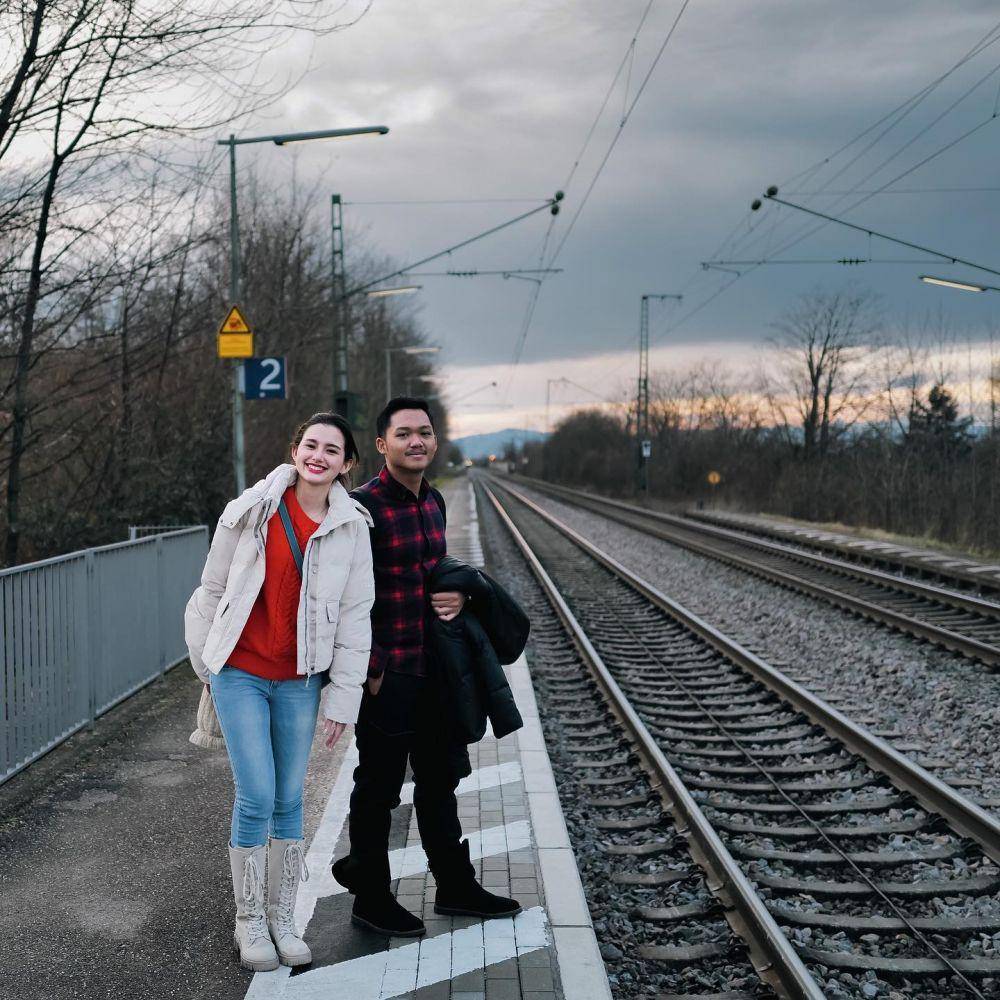 Sarah Menzel akan ikut agama Azriel (instagram.com/azriel_hermansyah)