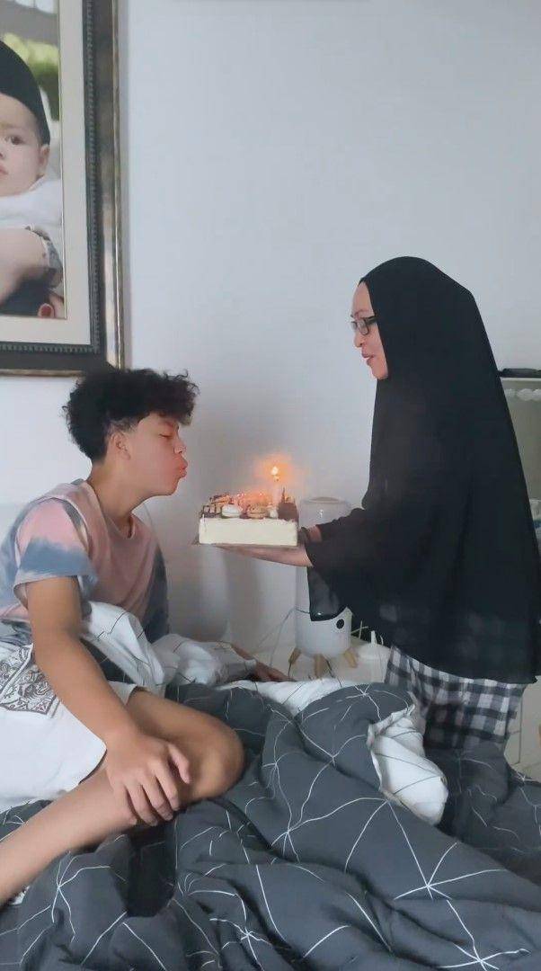 ulang tahun ke-14 Keanu Massaid (instagram.com/angelinasondakh09)