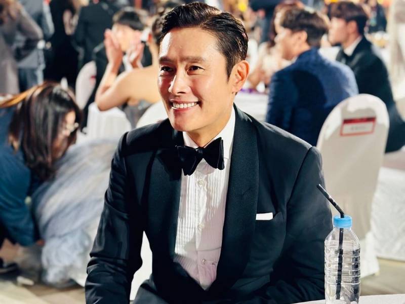 Aktor Lee Byung Hun pada acara Baeksang Arts Awards beberapa waktu lalu. (instagram.com/byunghun0712)