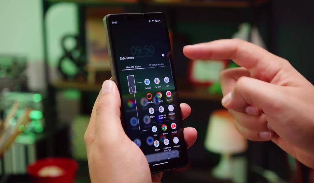 potret Sony Xperia 5 V (dok. youtube.com/GSMArena Official)