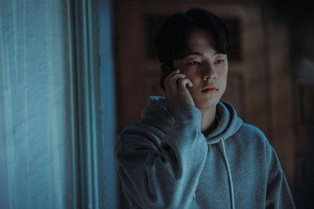 cuplikan Kim Dong Hwi di drakor The Deal (instagram.com/dal_photo_)
