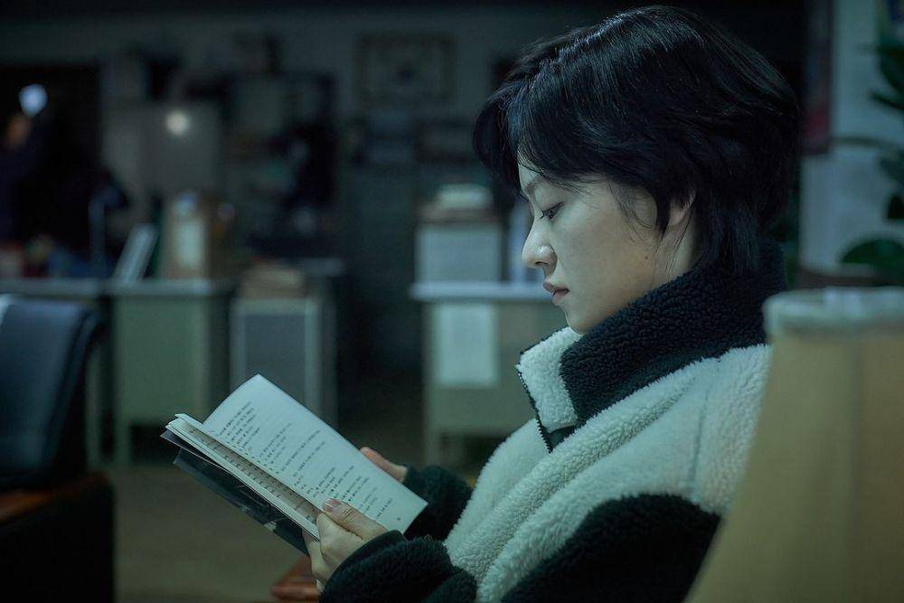 cuplikan Jeon Yeo Been di film Cobweb (instagram.com/barunsonena.contents)