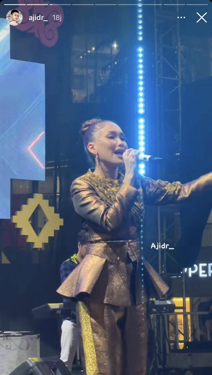 potret Ayu Ting Ting konser di festival musik Kemenparekraf RI (Instagram.com/ajidr_)