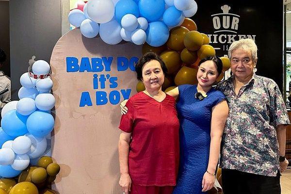 7 Potret Baby Shower Denise Chariesta, Dirayakan Bareng Pesta Ultah