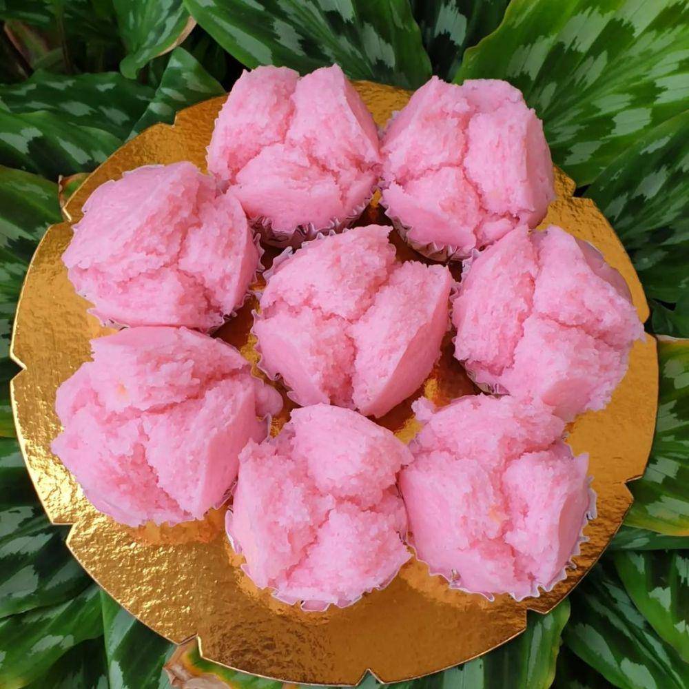 Kue mangkok (instagram.com/emi.ang80)